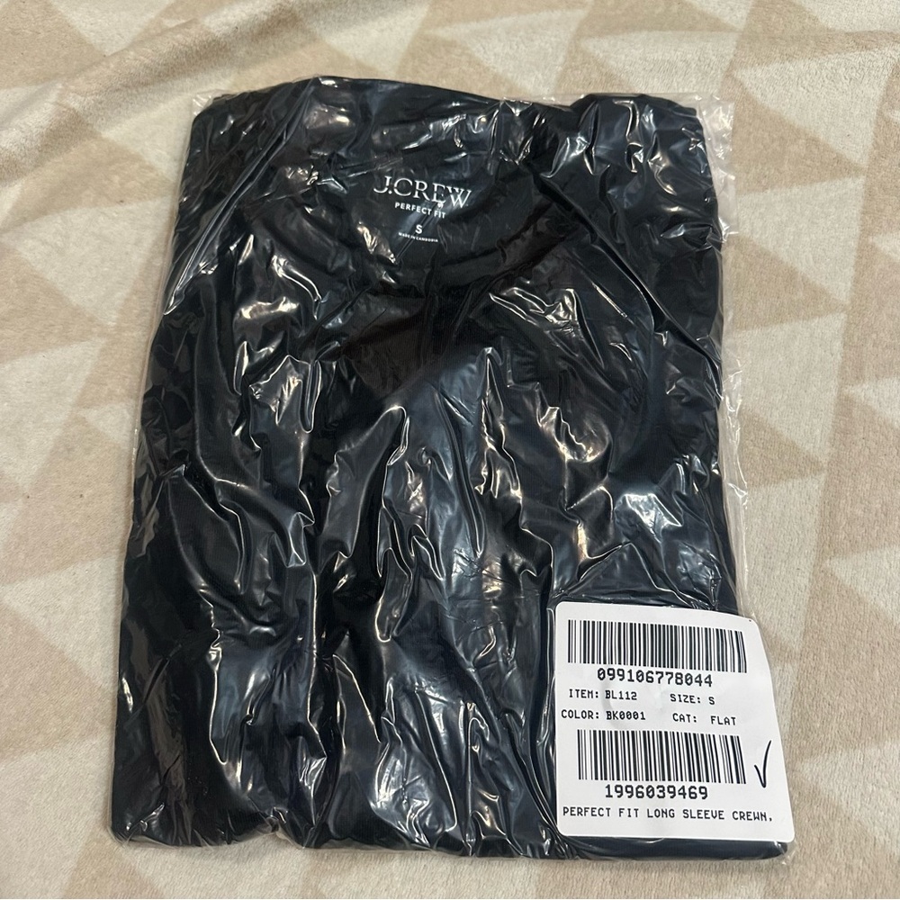 J crew perfect fit long sleeve crewneck tee shirt black - Picture 3 of 3
